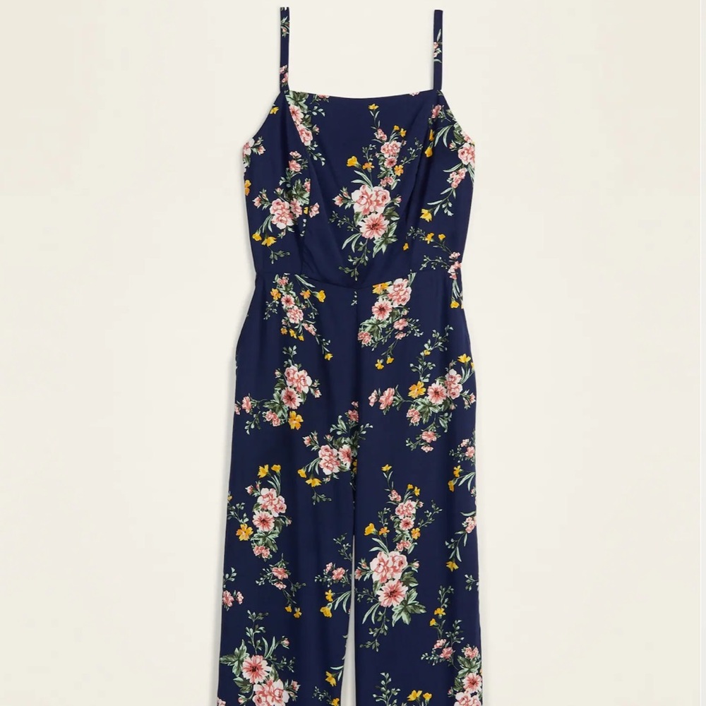 Old navy floral blue pant romper, with pockets ! NWOT